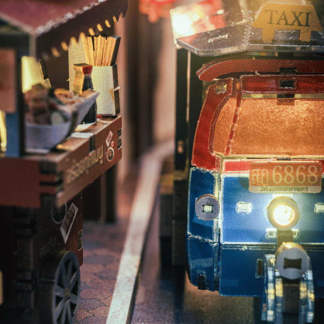 Bangkok Yaowarat Book Nook Kit | Exclusive Release - Image 13