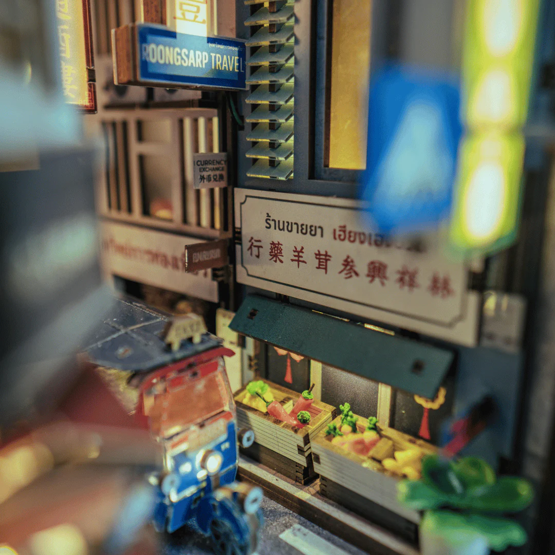 Bangkok Yaowarat Book Nook Kit | Exclusive Release - Image 9