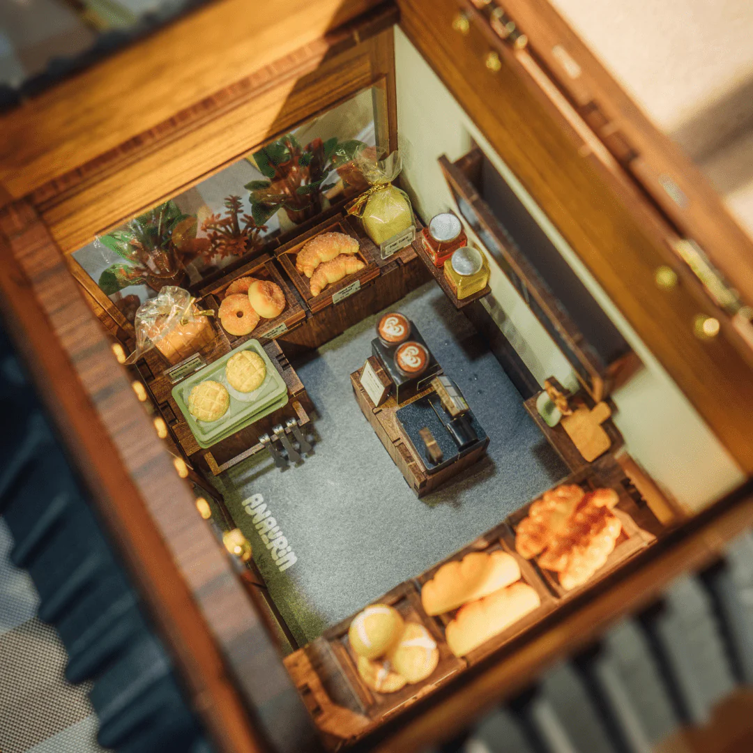 Ikseon-dong Hanok Bakery Miniature House Kit - Image 3