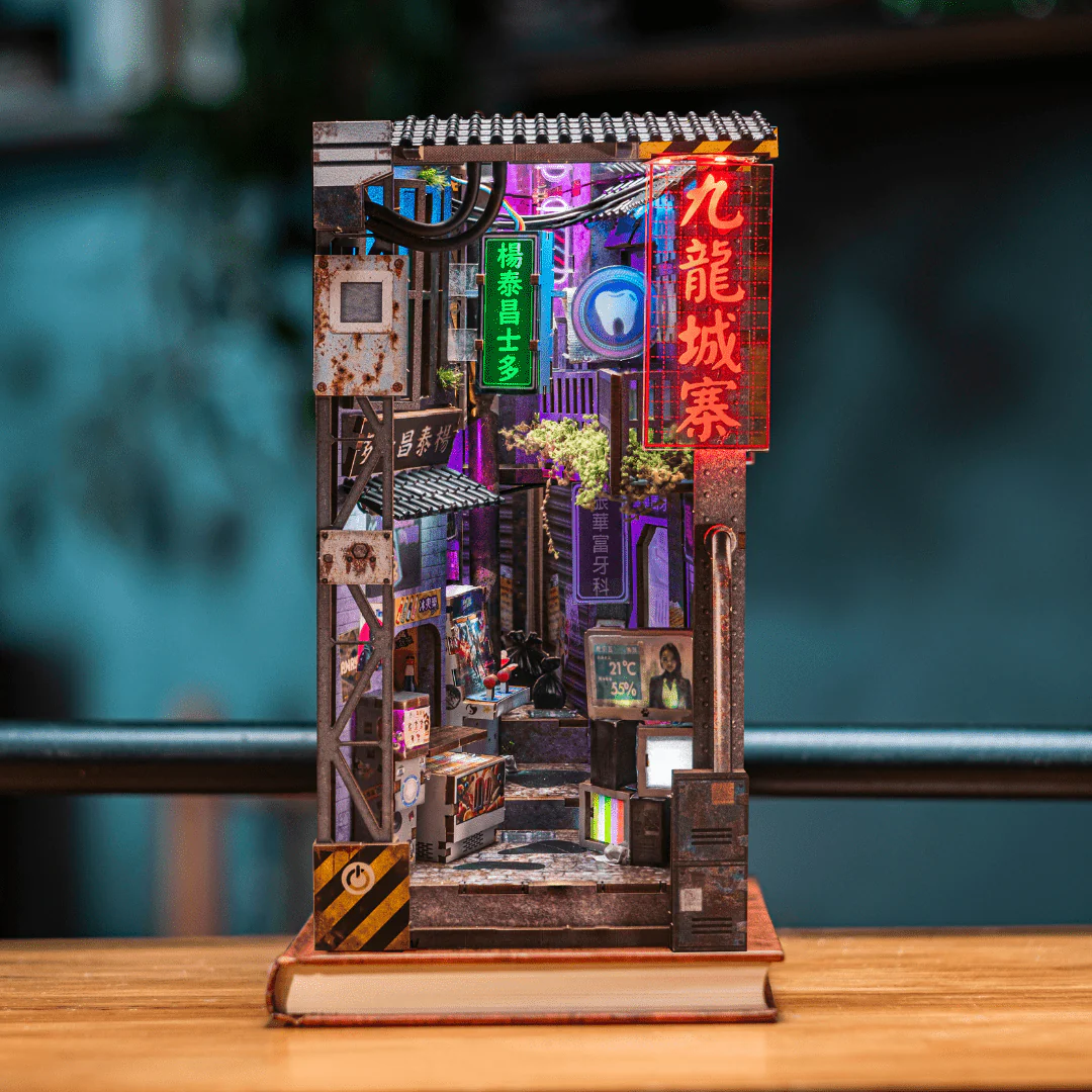 Kowloon Walled City 2049 Book Nook Kit - Image 3