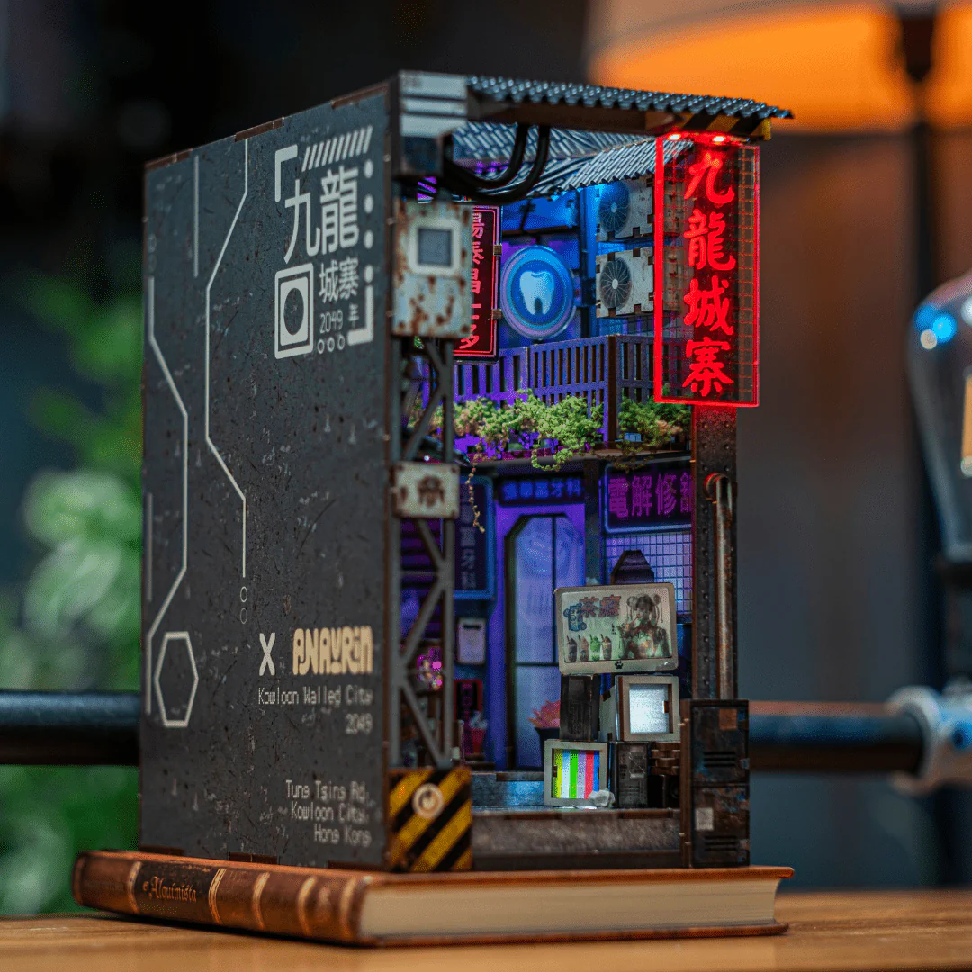 Kowloon Walled City 2049 Book Nook Kit - Image 4