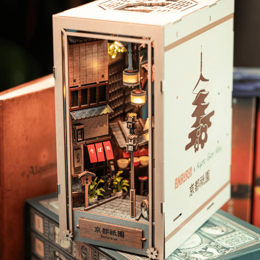 Kyoto Gion Book Nook Kit - Image 10