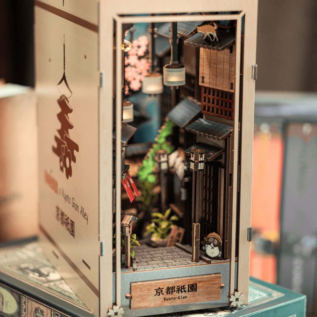 Kyoto Gion Book Nook Kit - Image 12