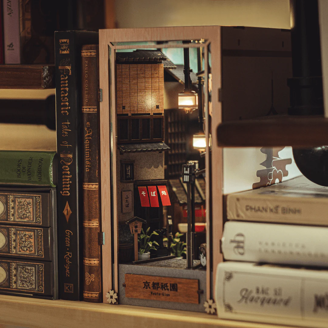 Kyoto Gion Book Nook Kit - Image 5