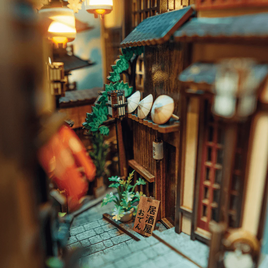 Kyoto Gion Book Nook Kit - Image 6
