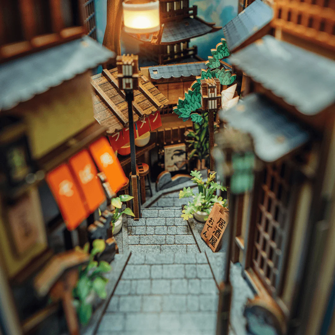 Kyoto Gion Book Nook Kit - Image 9
